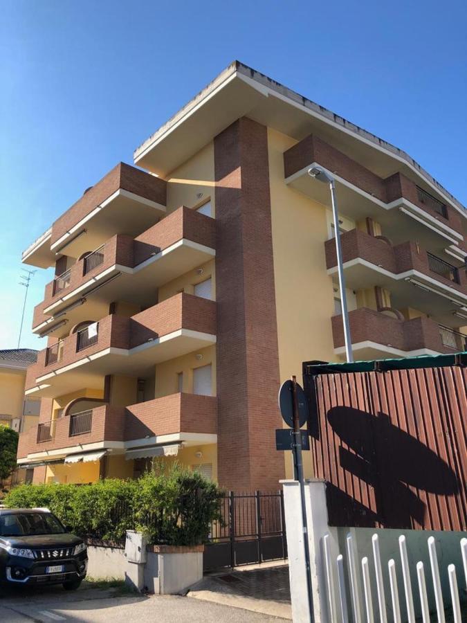 Appartamento Casa Vacanze 70M2 Alba Adriatica Εξωτερικό φωτογραφία